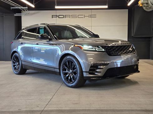 Used 2019 Land Rover Range Rover Velar R-Dynamic SE image 28