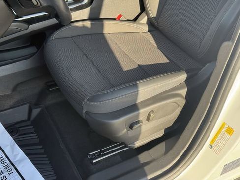 Used 2022 Buick Envision Preferred FWD image 15