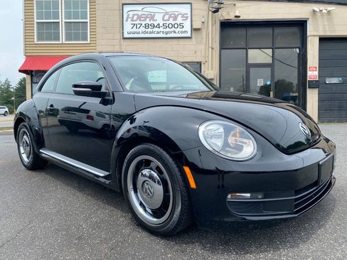 Used 2012 Volkswagen Beetle 2.5 FWD image 1
