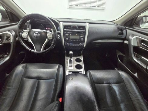 Used 2013 Nissan Altima 3.5 SL FWD image 10