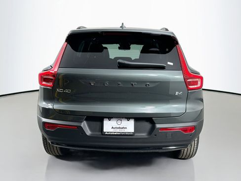 New 2026 Volvo XC40 B4 Plus w/ Climate Package FWD image 6