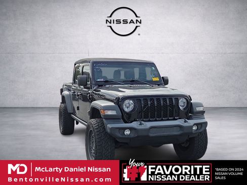 Used 2020 Jeep Gladiator Sport w/ Quick Order Package 24S AWD/4WD image 1