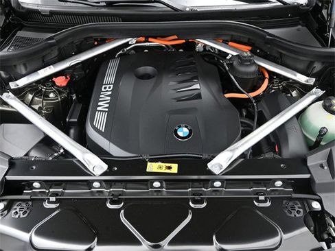 New 2026 BMW X5 xDrive50e w/ M Sport Package image 15