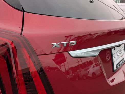 Certified 2020 Cadillac XT5 Premium Luxury AWD/4WD image 32