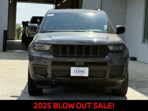 New 2025 Jeep Grand Cherokee L Altitude image 7
