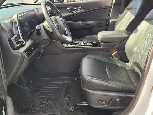 Used 2023 Kia Sportage X-Line image 4
