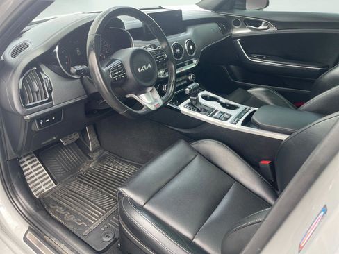 Used 2022 Kia Stinger GT1 AWD/4WD image 11
