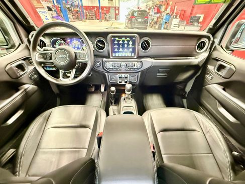 Certified 2022 Jeep Wrangler Unlimited Sahara w/ Cold Weather Group AWD/4WD image 23