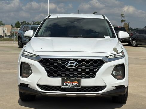 Used 2020 Hyundai Santa Fe SE image 8