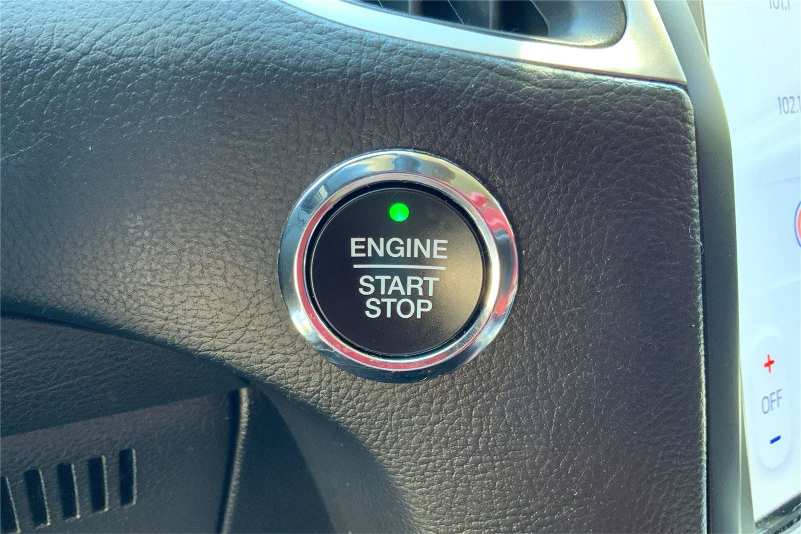 Used 2024 Ford Edge SEL AWD/4WD image 34