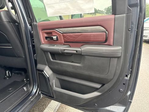 New 2026 RAM 2500 Limited AWD/4WD image 27