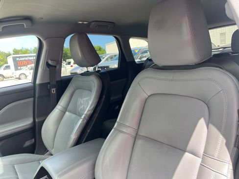 Used 2022 Lincoln Corsair FWD w/ Equipment Group 101A image 10