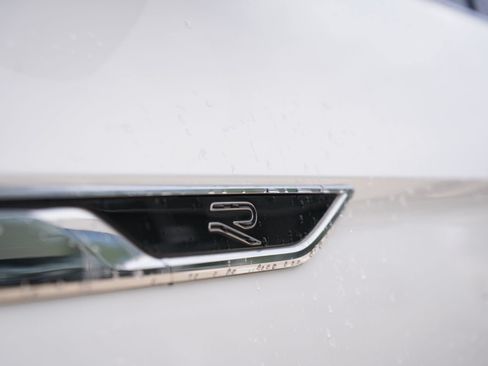 Certified 2023 Volkswagen Atlas SEL Premium AWD/4WD image 4