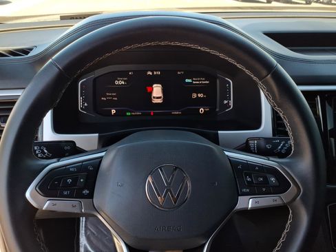 Certified 2022 Volkswagen Atlas Cross Sport SE w/ Black Wheel Package image 26