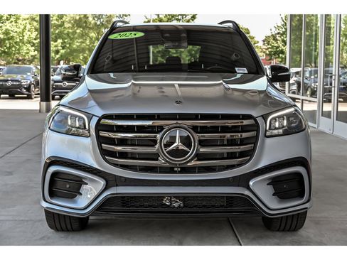 Certified 2025 Mercedes-Benz GLS 450 4MATIC image 4