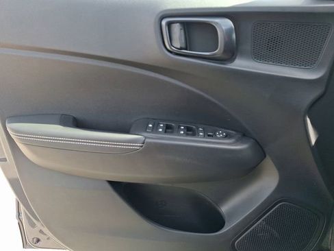 Used 2026 Hyundai Venue SEL FWD image 12