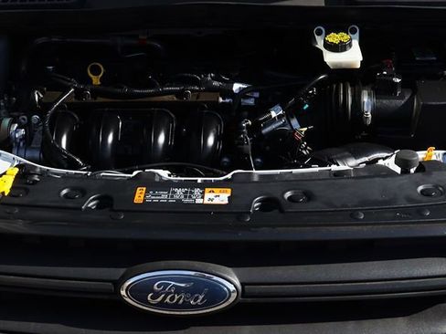 Used 2017 Ford Escape S image 57