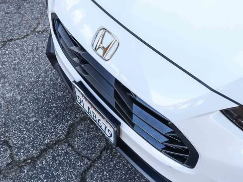 Used 2024 Honda HR-V Sport image 8