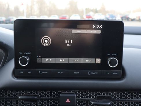 Used 2025 Honda HR-V Sport image 11