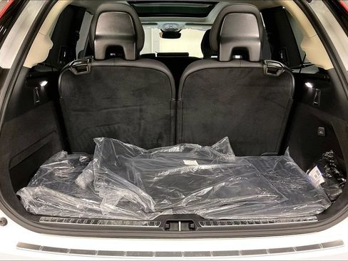 Used 2026 Volvo XC90 B6 Ultra w/ Protection Package Premier AWD/4WD image 5