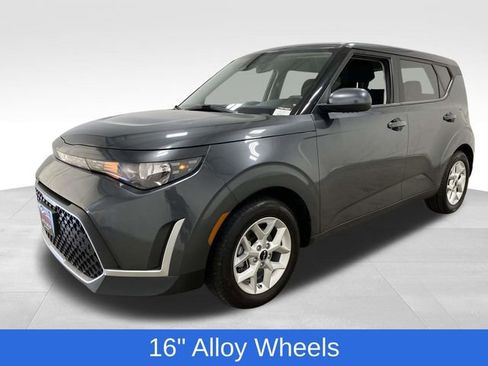 Used 2023 Kia Soul LX w/ Option Group 015 image 6
