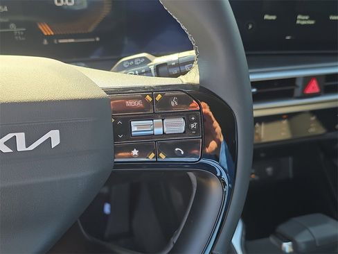 New 2026 Kia Sorento LX image 33