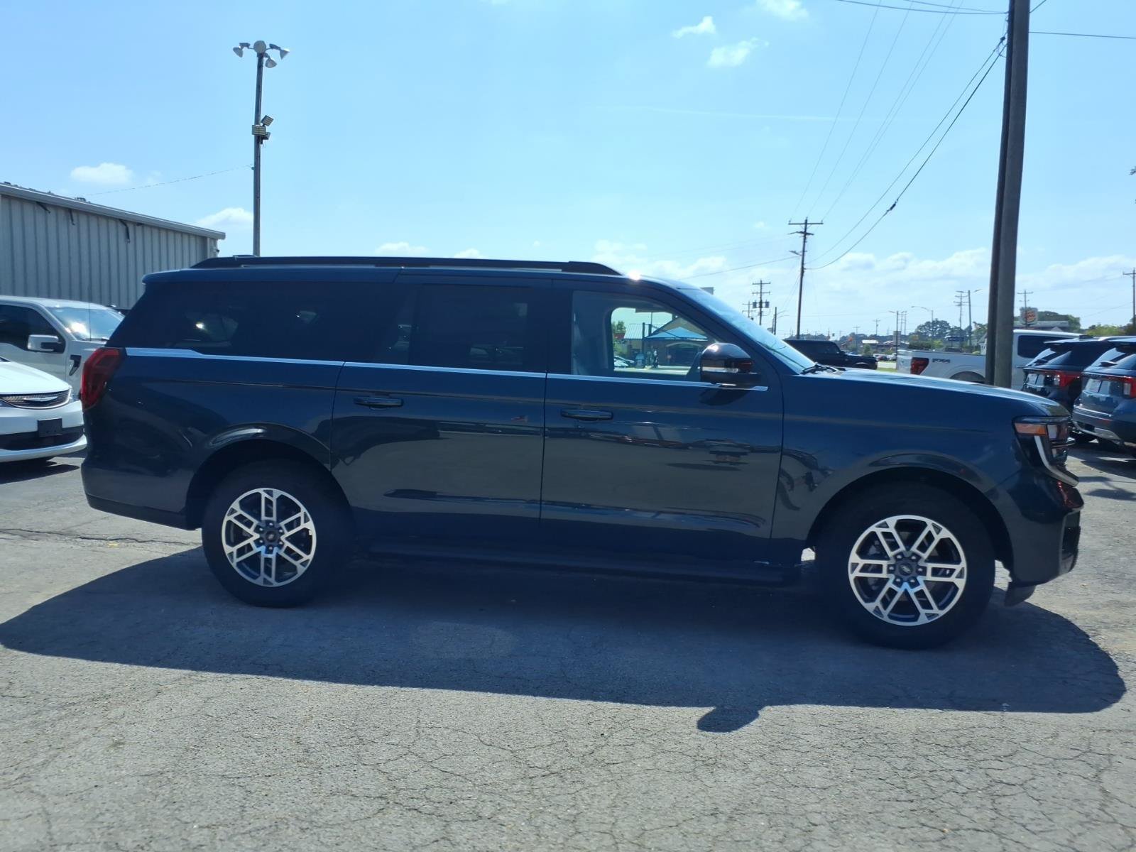 New 2026 Ford Expedition Max Active AWD/4WD image 5