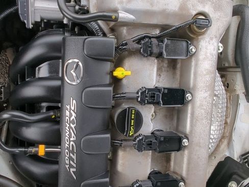 Used 2016 MAZDA MX-5 Miata Club image 10