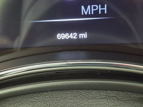 Used 2020 Jeep Grand Cherokee Laredo RWD image 19