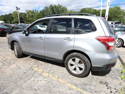 Used 2016 Subaru Forester 2.5i Premium AWD/4WD image 9