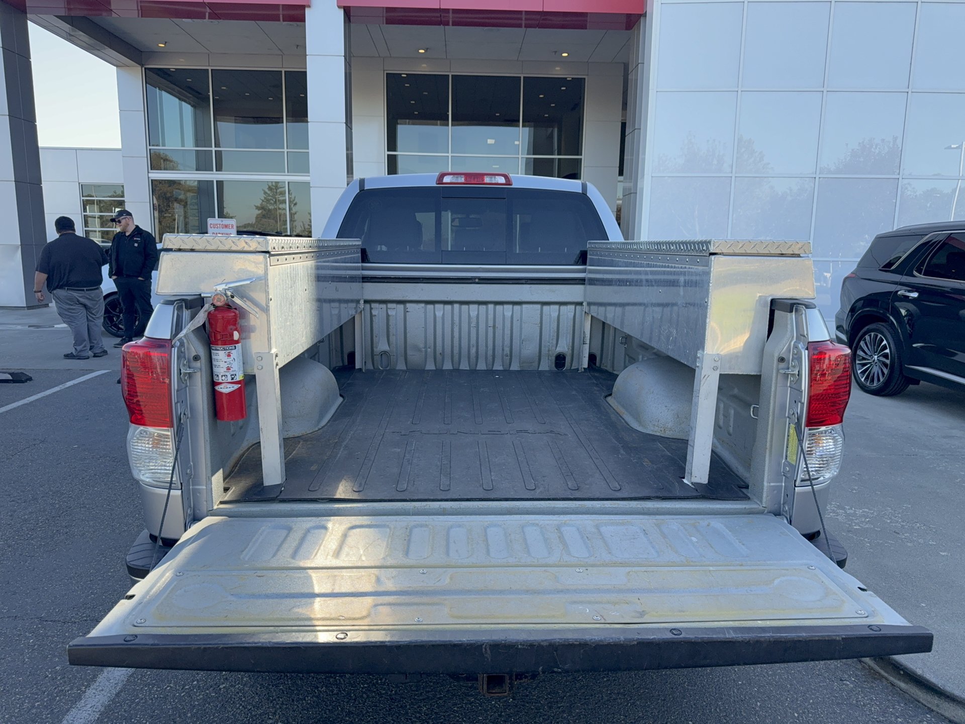 Used 2010 Toyota Tundra Limited AWD/4WD image 10