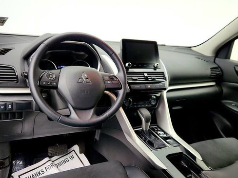 Used 2022 Mitsubishi Eclipse Cross SE image 16