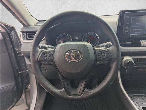 Used 2021 Toyota RAV4 XLE image 11