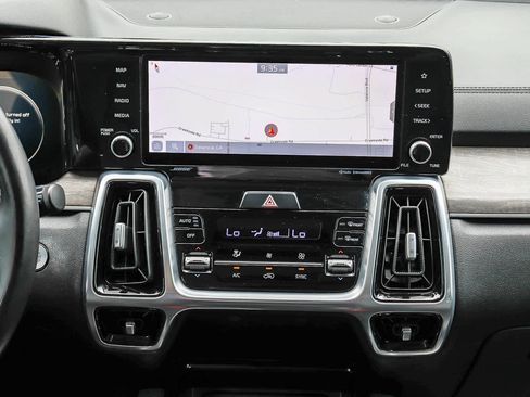 Used 2021 Kia Sorento SX Prestige AWD/4WD image 13