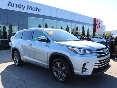 Used 2017 Toyota Highlander Limited Platinum