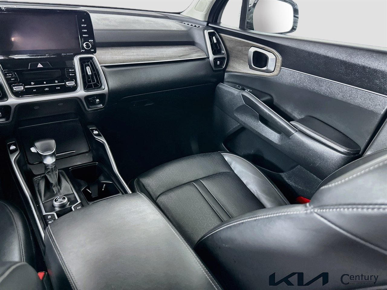 Used 2022 Kia Sorento EX w/ Panoramic Sunroof Package FWD image 23