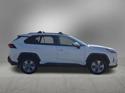 Used 2023 Toyota RAV4 XLE w/ Convenience Package image 7