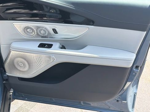 New 2026 Lincoln Nautilus Reserve AWD/4WD image 15