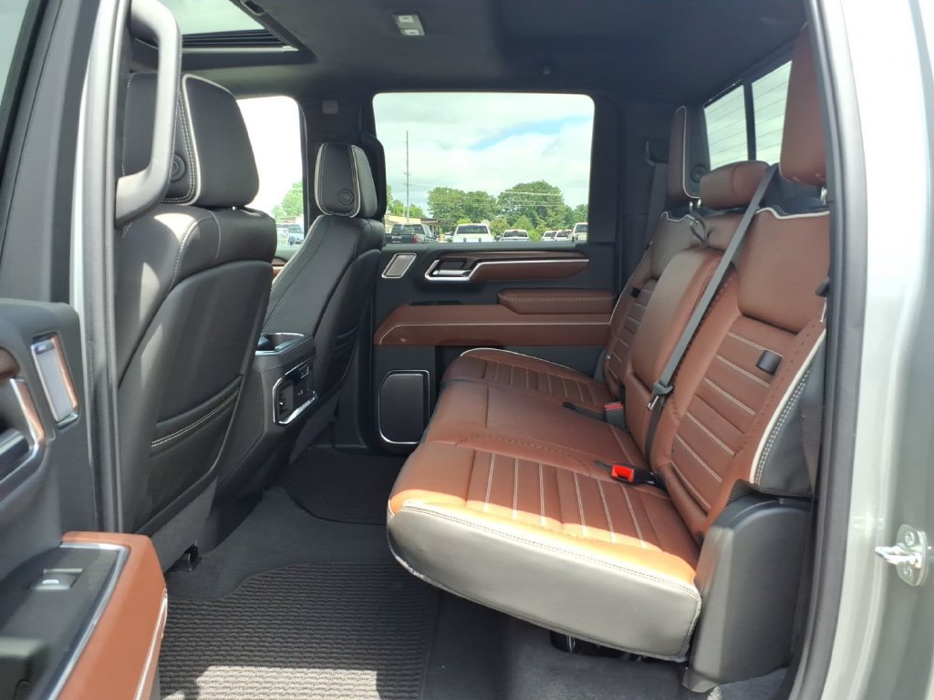 New 2026 GMC Sierra 2500 Denali Ultimate w/ Max Trailering Package AWD/4WD image 15
