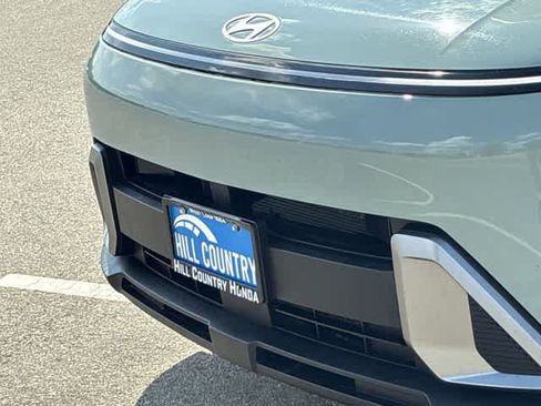 Used 2024 Hyundai Kona SEL FWD image 12