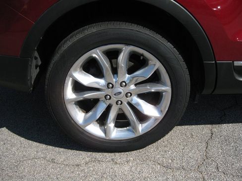 Used 2013 Ford Explorer Limited image 9