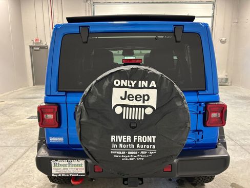 New 2026 Jeep Wrangler Unlimited Rubicon w/ Technology Group image 7