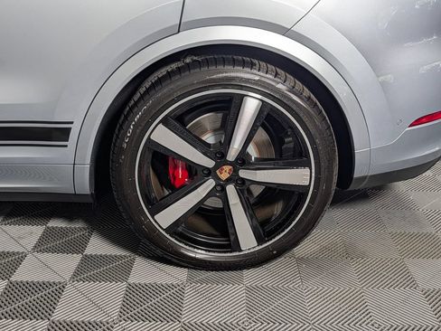 New 2026 Porsche Cayenne S AWD/4WD image 12
