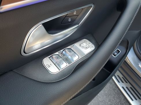 New 2026 Mercedes-Benz GLS 580 4MATIC image 23