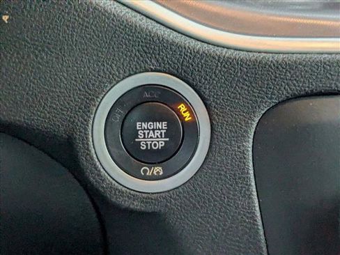 Used 2022 Dodge Charger SXT image 13