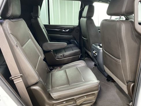 Used 2021 GMC Yukon Denali w/ Denali Premium Package image 7