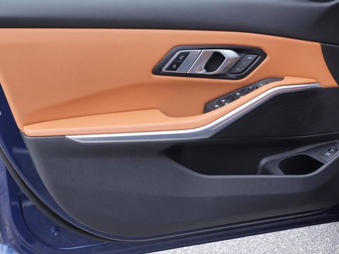 Used 2023 BMW 330i Sedan w/ Driving Assistance Package image 10