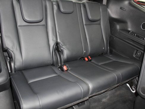 Used 2024 Subaru Ascent Limited w/ Technology Package AWD/4WD image 18
