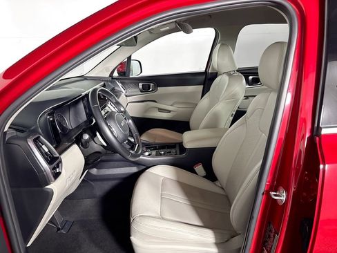 Certified 2023 Kia Sorento EX image 12