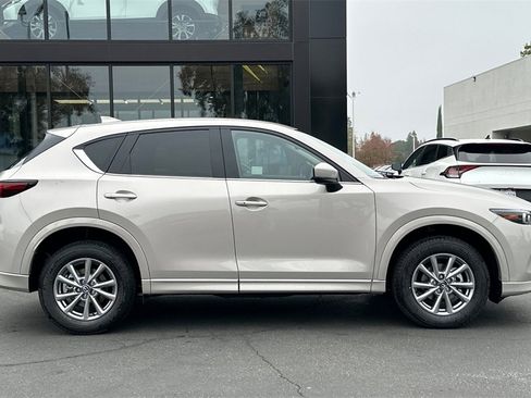 New 2025 MAZDA CX-5 AWD 2.5 S w/ Preferred Package image 4